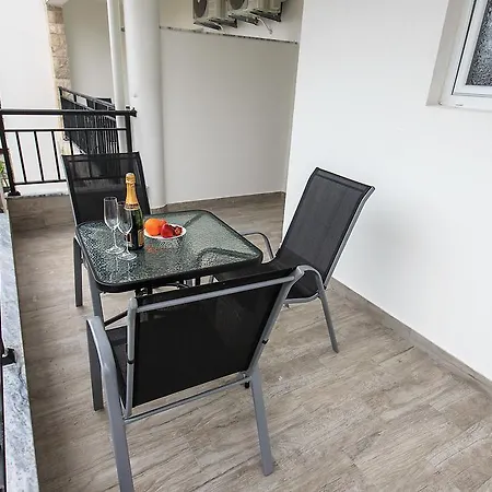 Apartments Saric Bar Buitenkant foto